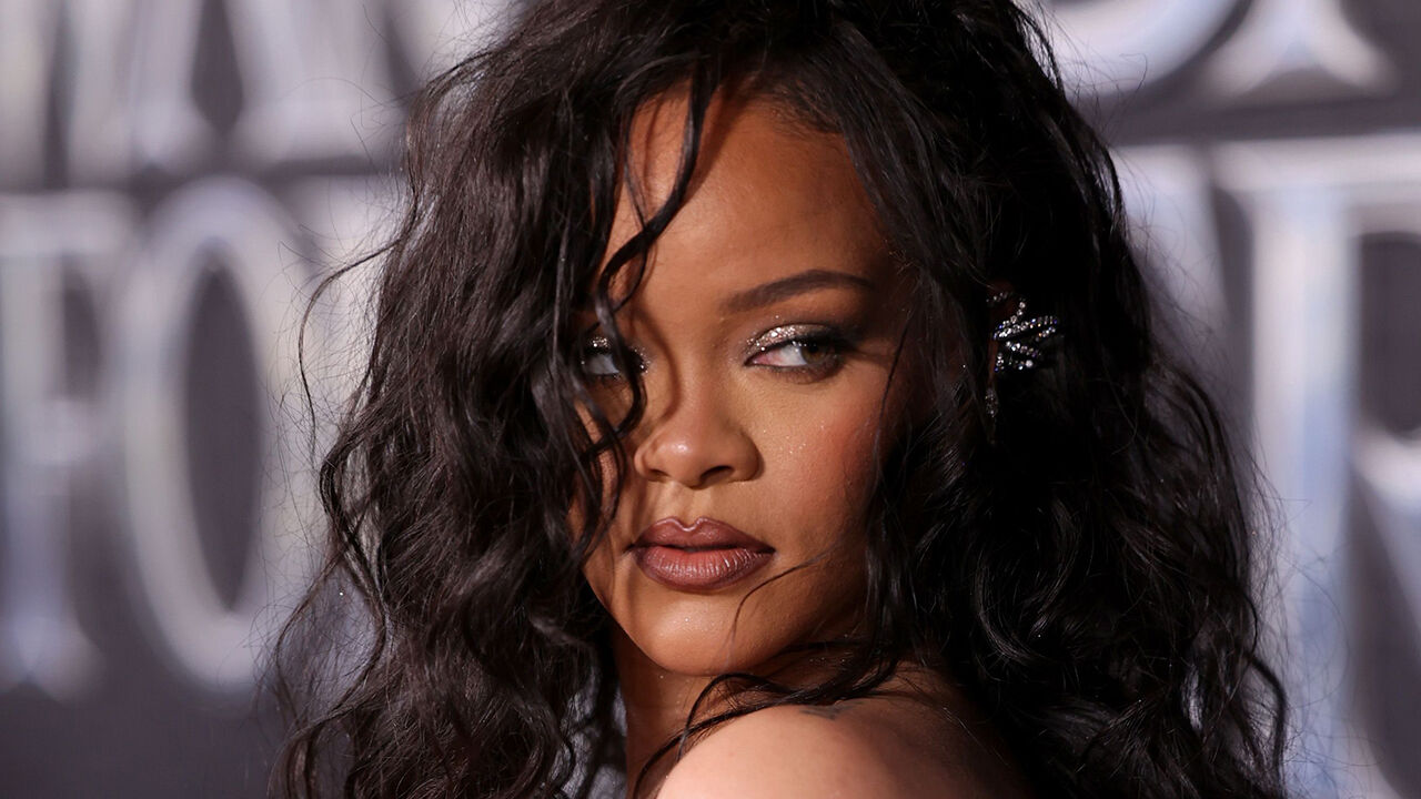 Rihanna Ponography - Rihanna posts 1st video of 7-month-old son with A$AP Rocky on TikTok |  Trending | fox23.com