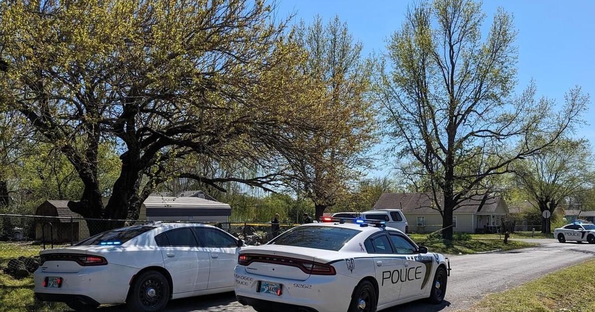 Muskogee Police investigating homicide after finding man shot in chest