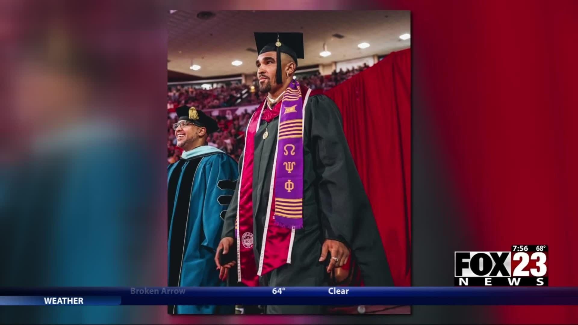 Eagles QB Jalen Hurts Earns His Master's Degree