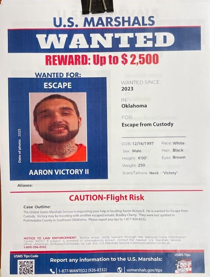 Eight inmates escape prison van in Oklahoma after driver leaves
