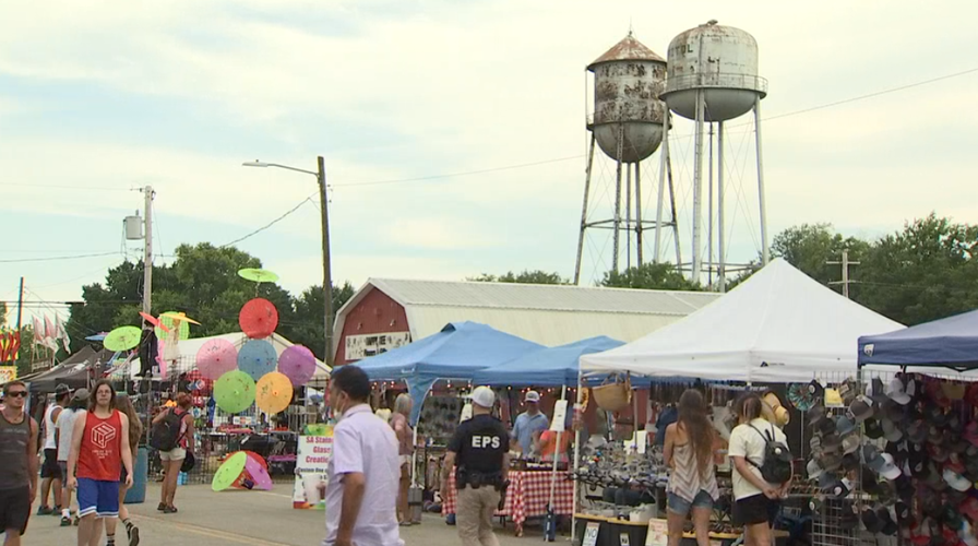 Photos 56th Annual Porter Peach Festival