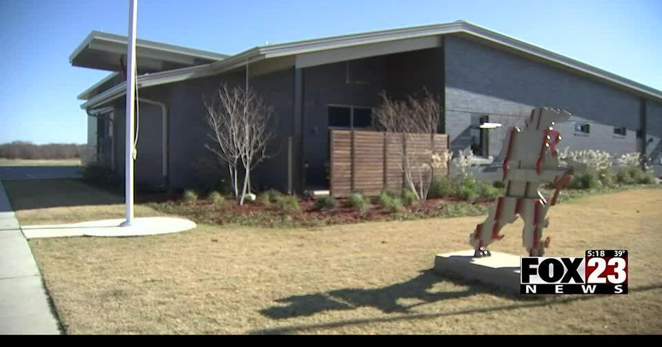 Tulsa Fire Station 33 displays new public art piece News