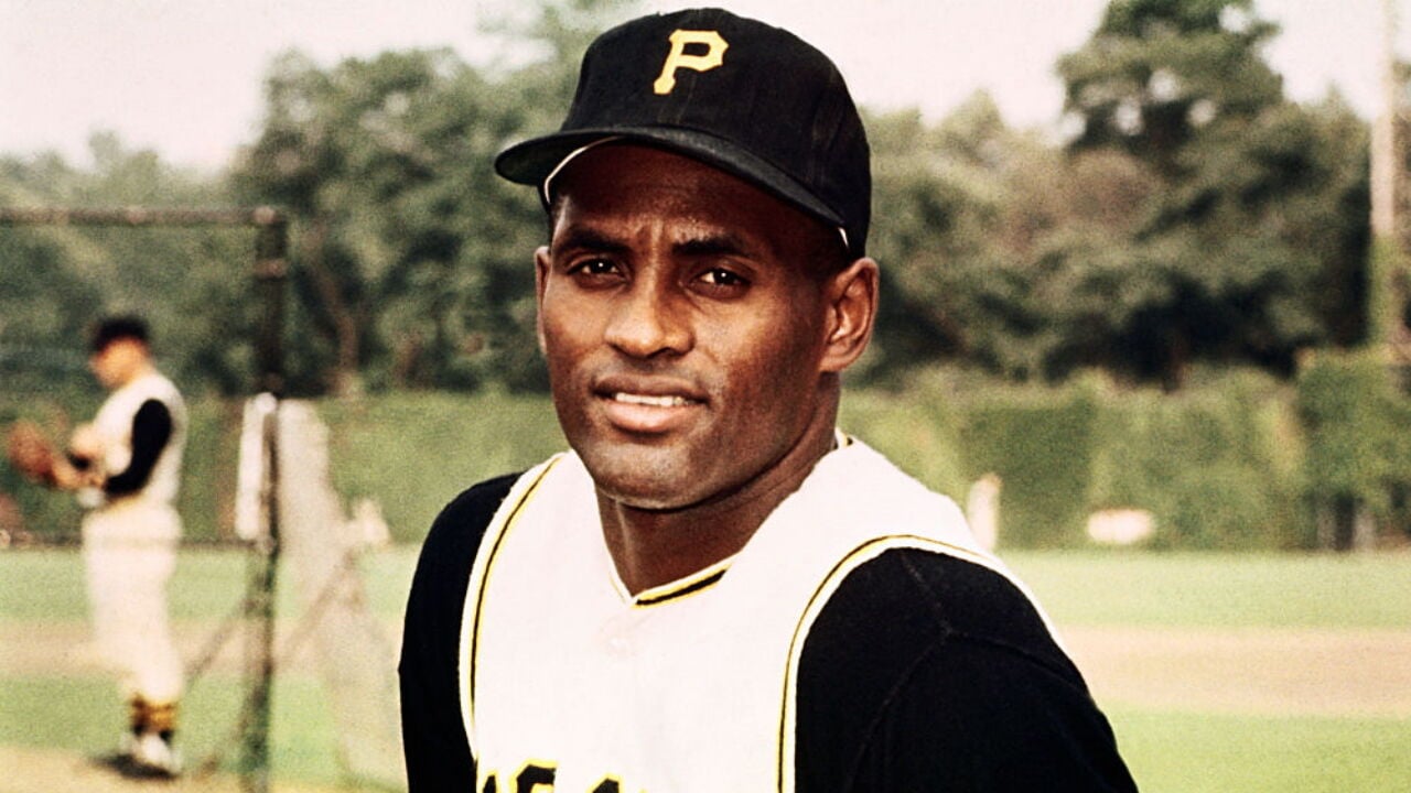 Roberto Clemente honored 50 years after Hall of Fame induction