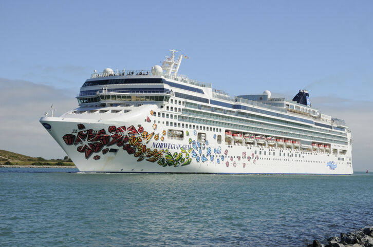 Coronavirus: Norwegian cancels sailing mid-voyage, stranding passengers at sea