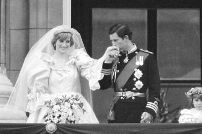 Princess Diana's wedding dress to be on display at Kensington Palace | Trending | fox23.com Princess Diana's wedding dress to be on display at Kensington Palace | Trending | fox23.com