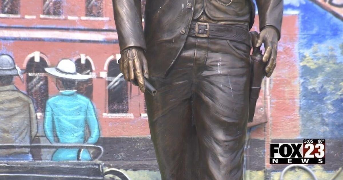 Three Rivers Museum in Muskogee seeks culprit after Bass Reeves statue ...