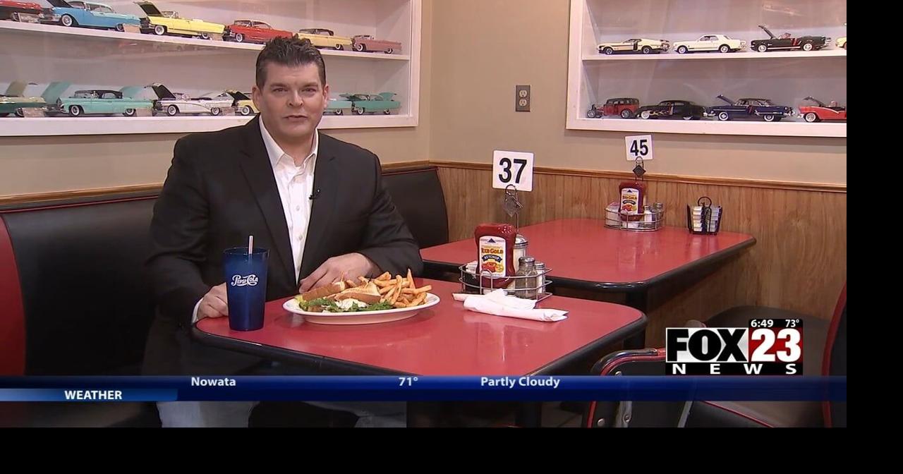 Lunch on a Budget: Freeway Café | News | fox23.com->例文の一覧を見る