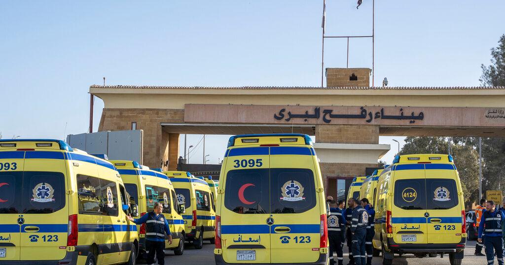 Gaza's Rafah crossing opens after 2-day closure as Palestinians claim delays and mistreatment | News | fox23.com