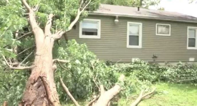 Tulsans Wait For Power To Return After Severe Storms | News | Fox23.com