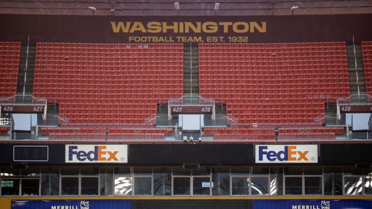 Washington bans headdresses, face paint at FedEx Field in new fan