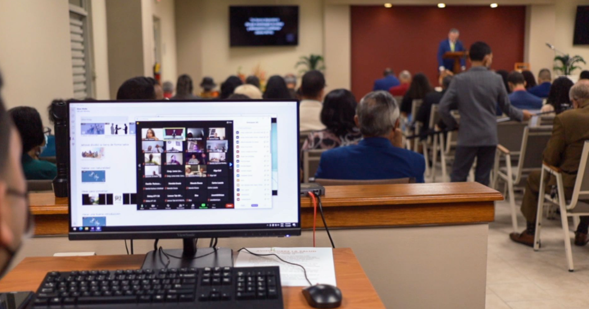 Jehovah’s Witnesses return to in-person meetings for the first time in ...