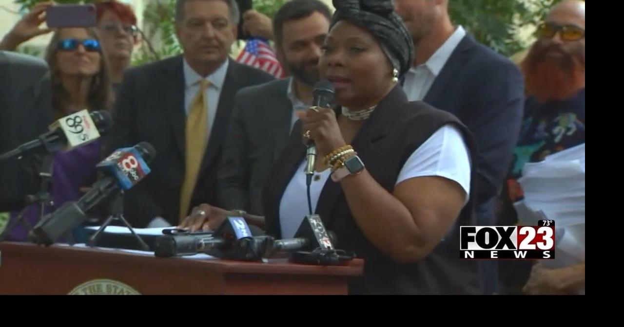Elected officials discuss religion in school after prayer at East