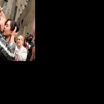Empire State Building climbers kiss outside court after viral proposal Ben Turner Aug 24, 2026 Aug 24, 2026 Updated 10 mins ago