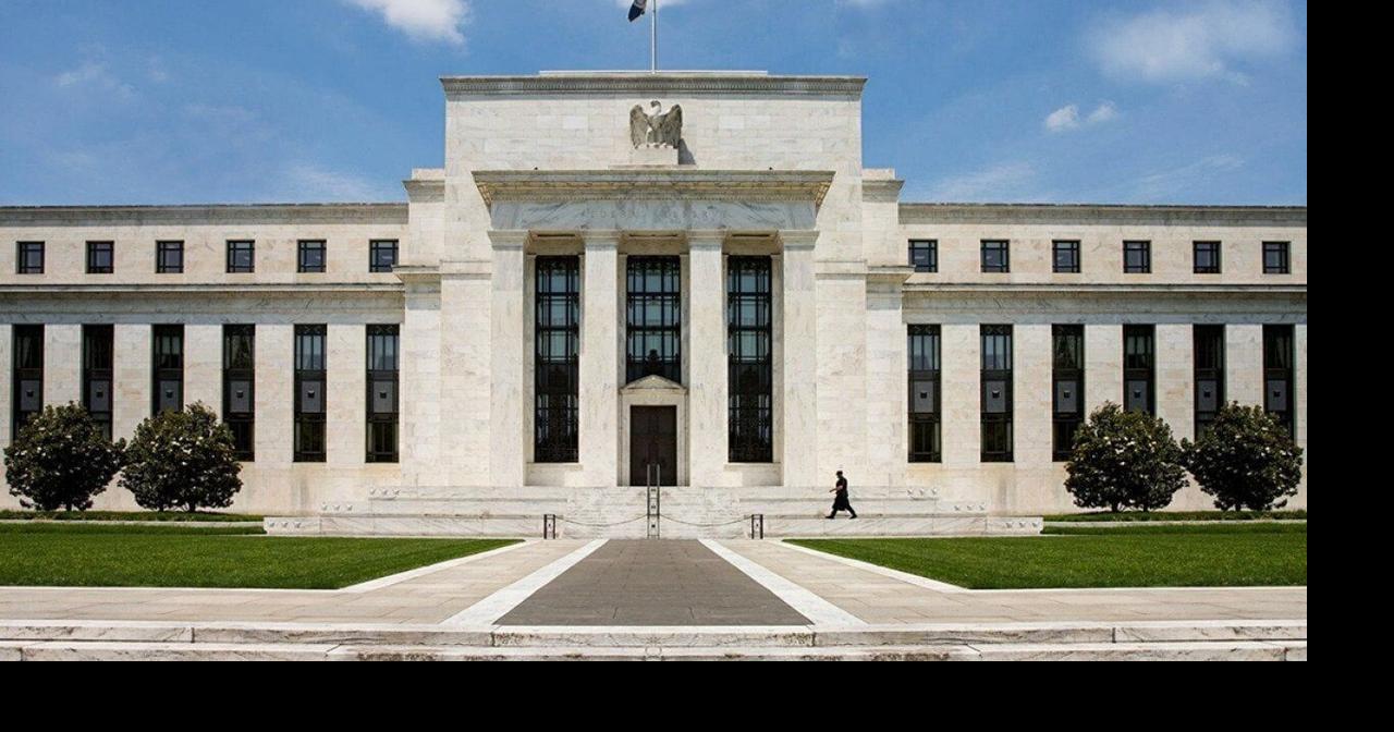 Monetary policy: Why are global central banks moving in different directions?