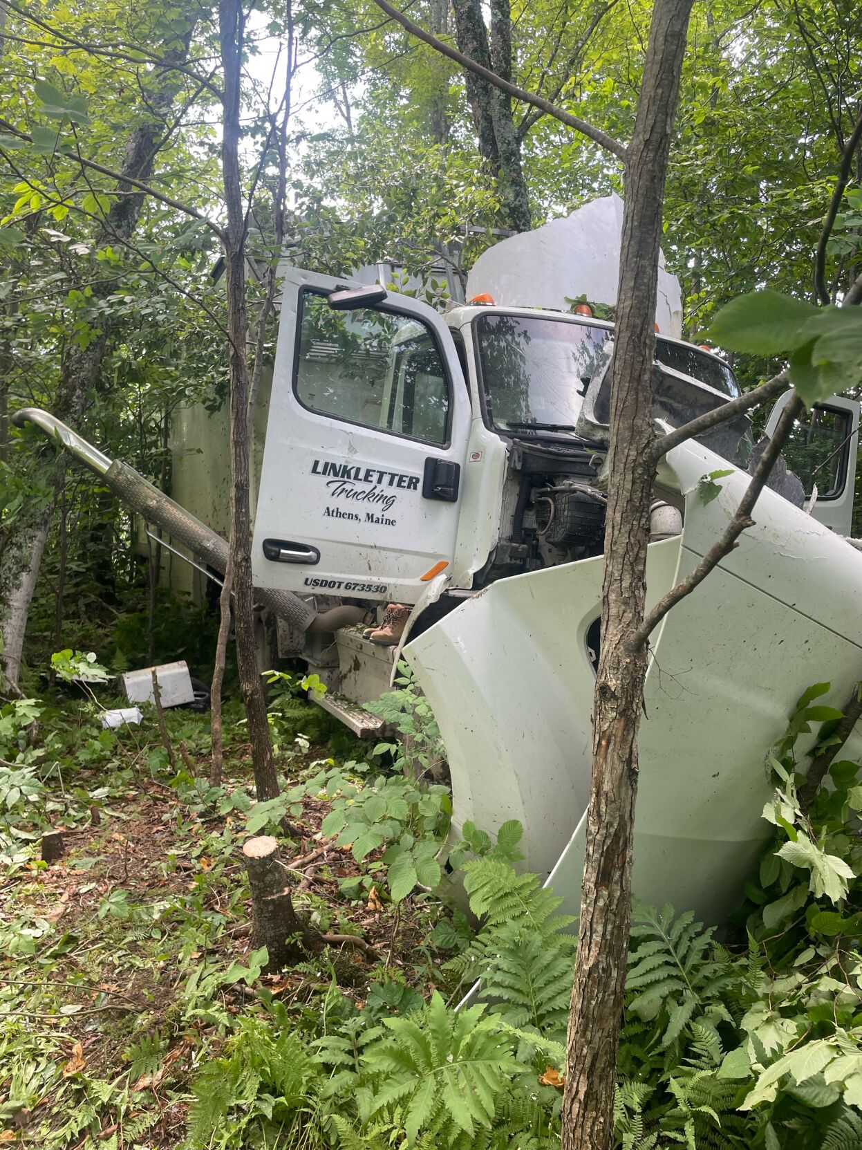 Tractor Trailer Crash Likely Caused By Medical Event Police Say News 4040