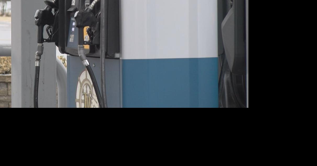 Gas prices maintain steady highs