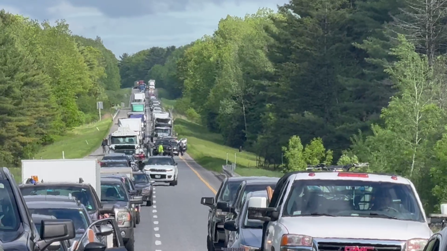 Single-vehicle crash on I-95 in Carmel sends three people to the ...