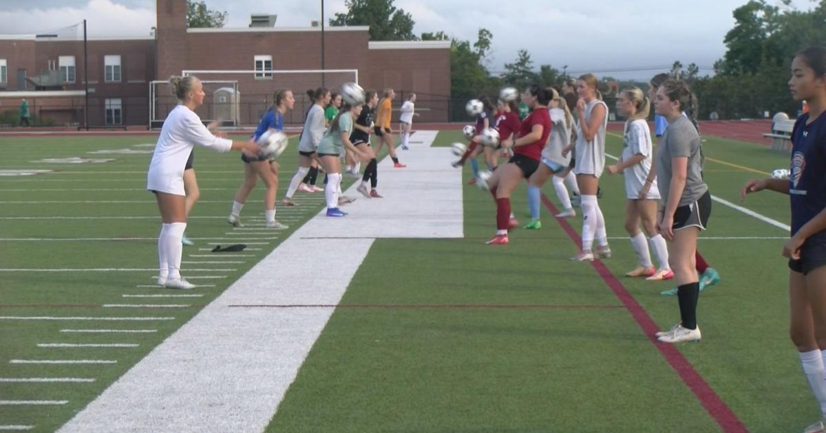 Defending champ Rams prep for season with big shoes to fill