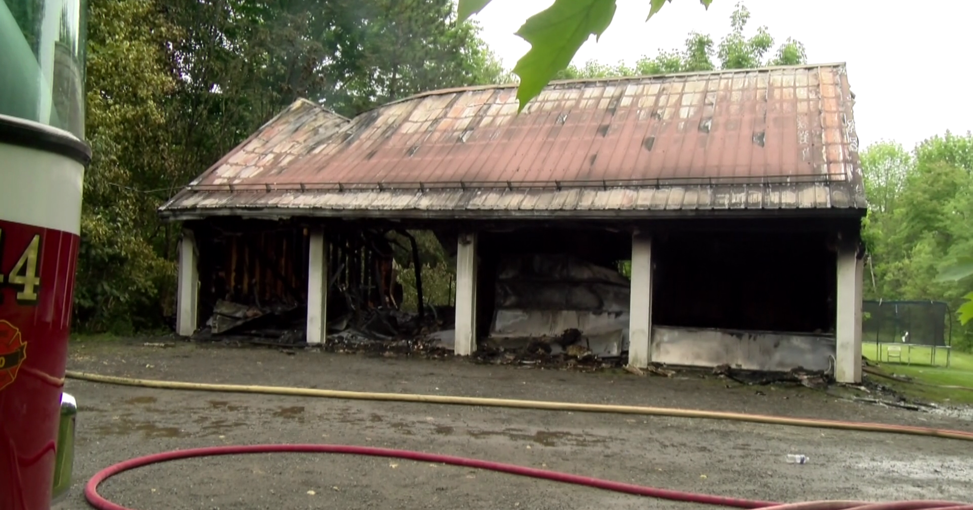 Fire destroys garage in Levant - Vimarsana News