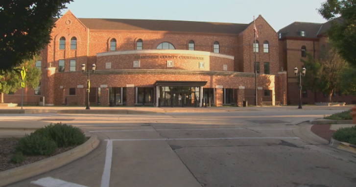 Read moreChampaign County State’s Attorney seeks adult charges for 14-year-old in deadly shooting case