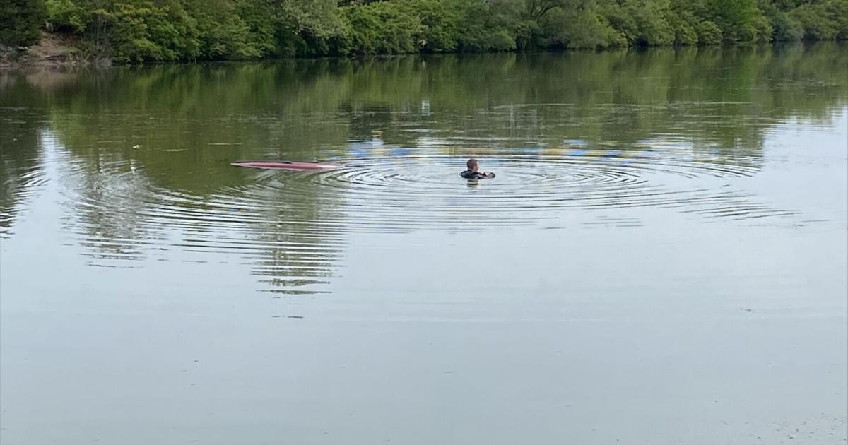 UPDATE: Vehicle submerged in Kaufman Lake in Champaign
