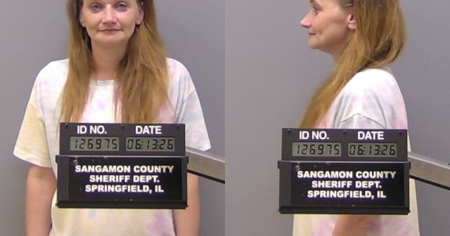 Read moreSpringfield woman charged with arson after fire injures 2 at sober living home