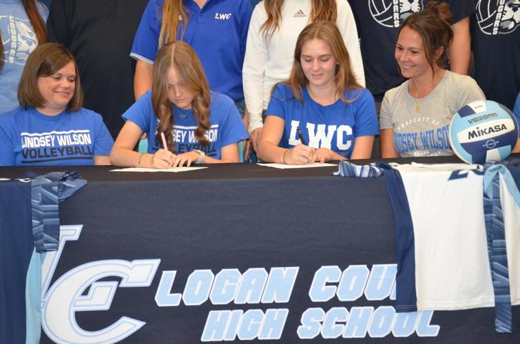 Kelley and Wood sign letters of intent to play for Lindsey Wilson College