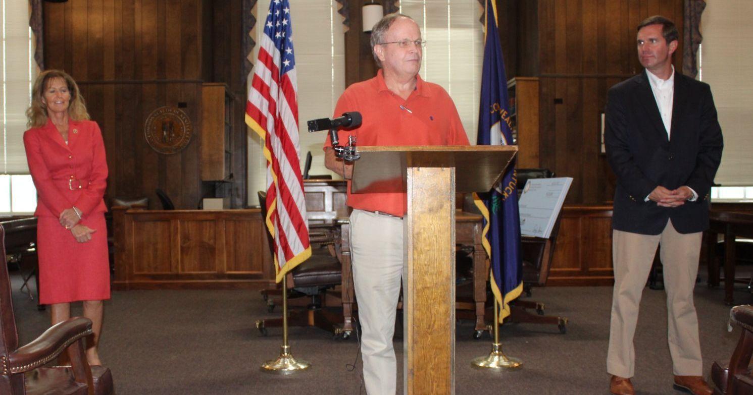Gov. Beshear visits Logan County, brings funding - Vimarsana News