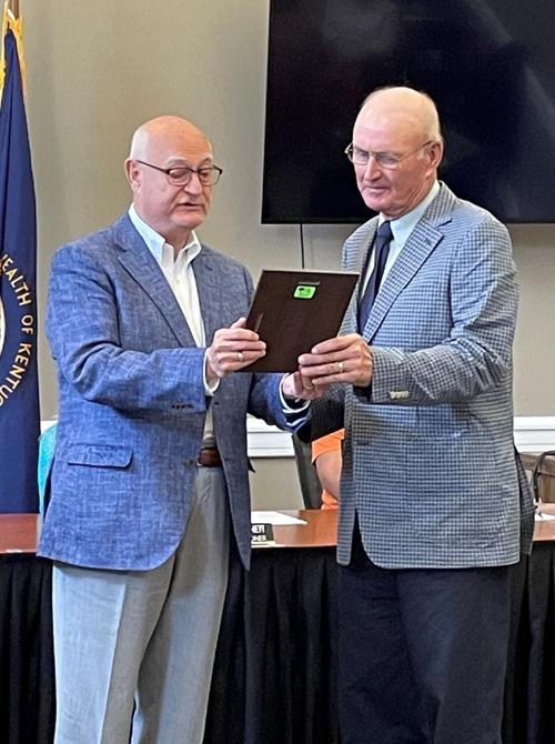City of Franklin presents Key to the City to former representative Stone