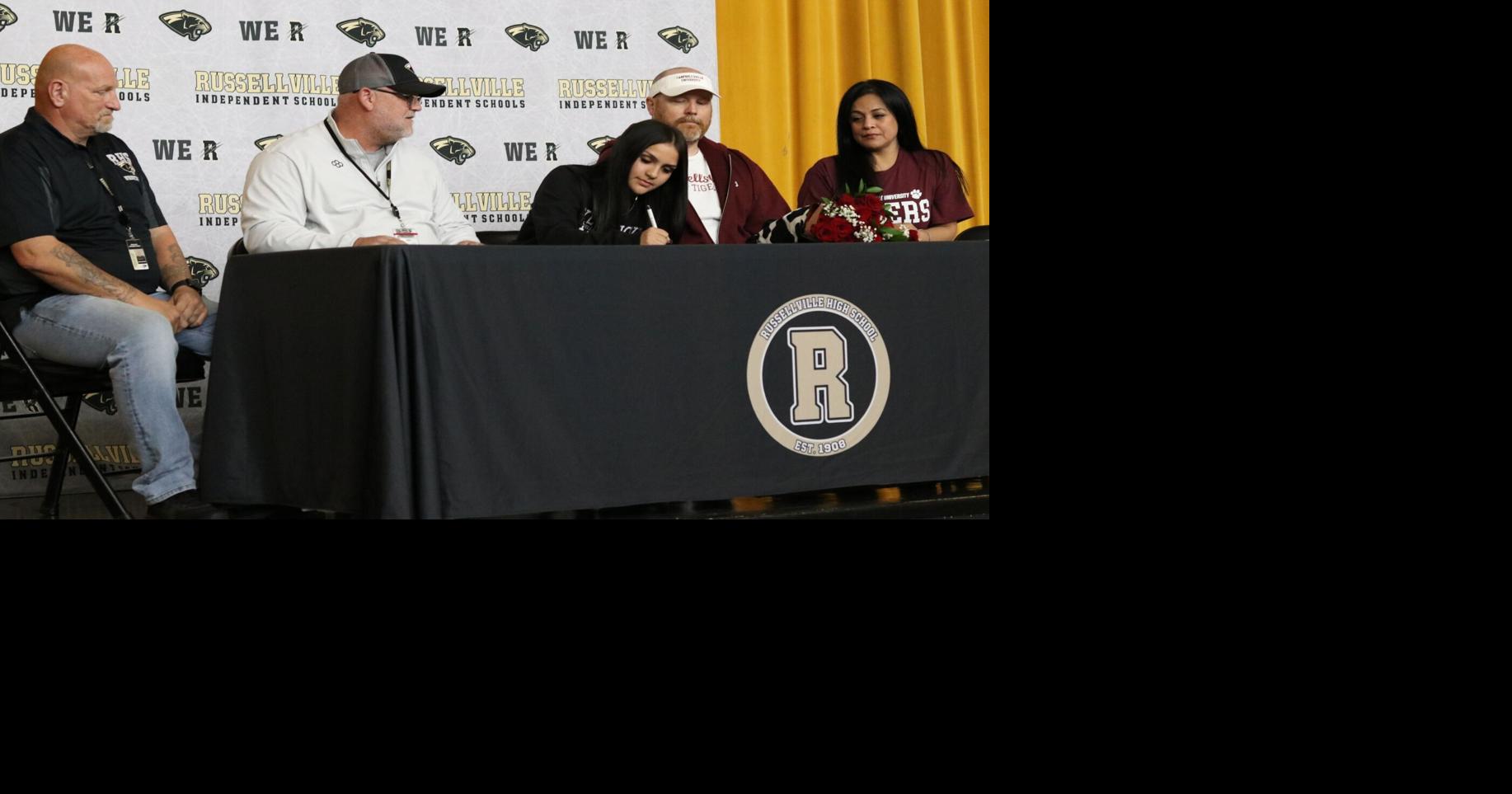 Madden Bloodworth signs first wrestling scholarship in Logan County history BY WES ELROD NEWS-DEMOCRAT & LEADER May 21, 2026 16 hrs ago