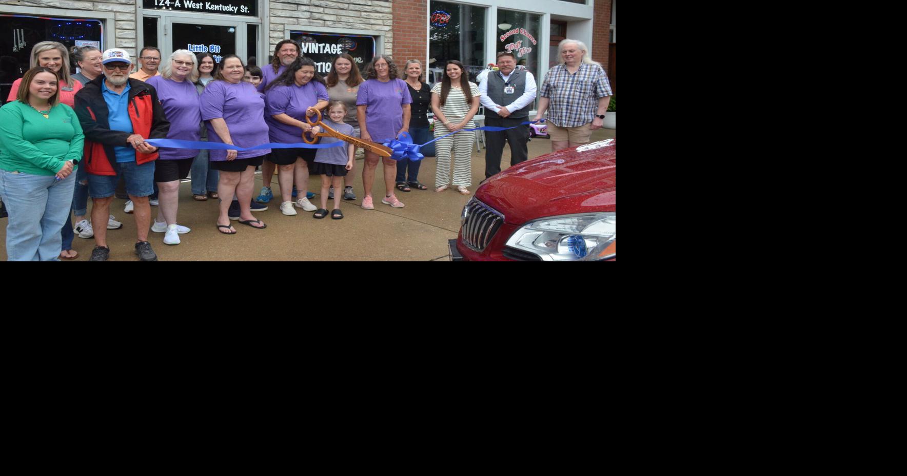 RIBBON CUTTING | News | franklinfavorite.com