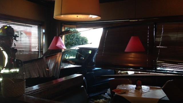 Car Crash At Ruby Tuesday S Fredericksburg Com