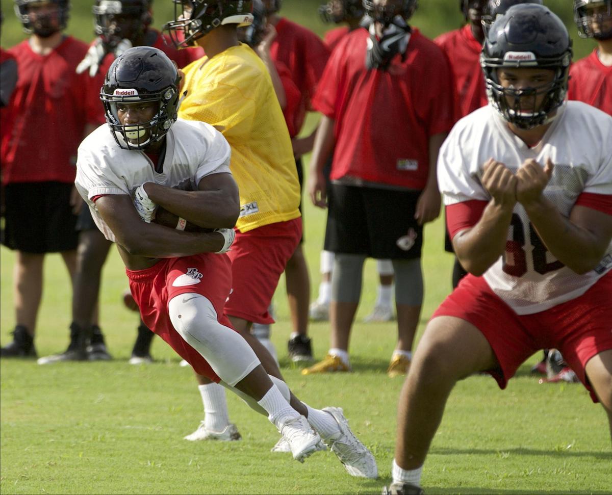 20160802_f_sp_prepfootball1.jpg