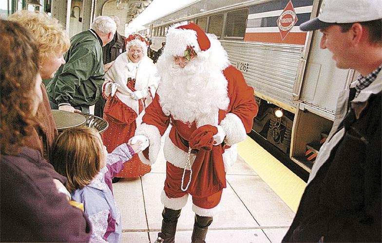 VRE brings back Santa trains, tickets on sale Monday