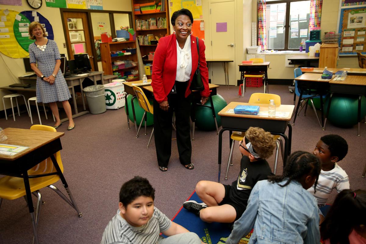 Virginia's Secretary of Education visits Hugh Mercer Elementary