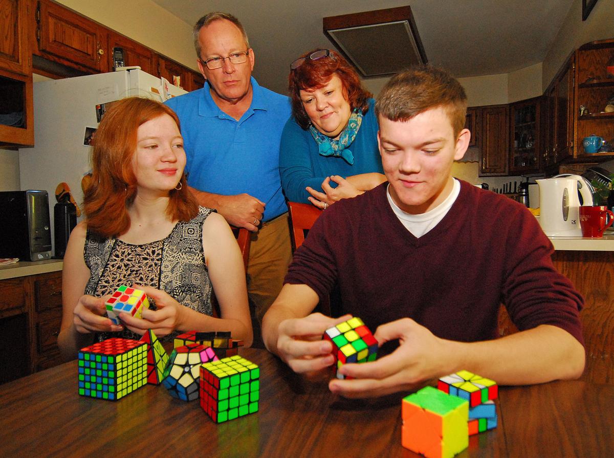 Colonial Beach Teen Tops In State With Rubik S Cube