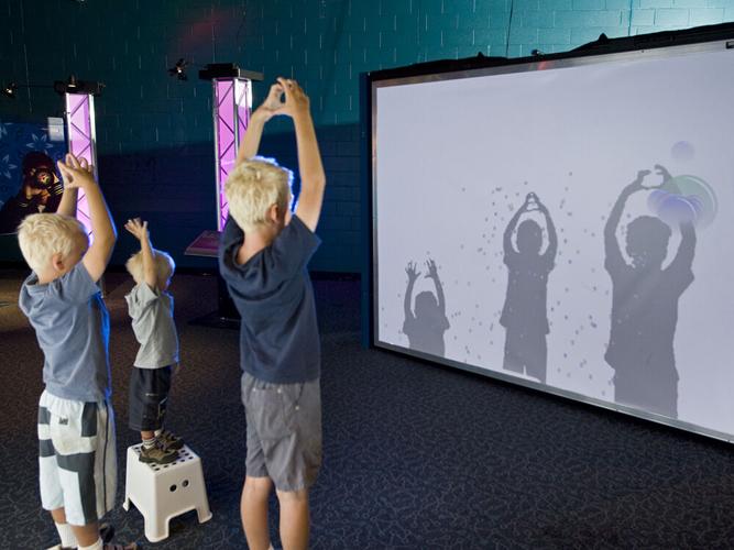 Young Life: Play with light at Science Museum of Virginia