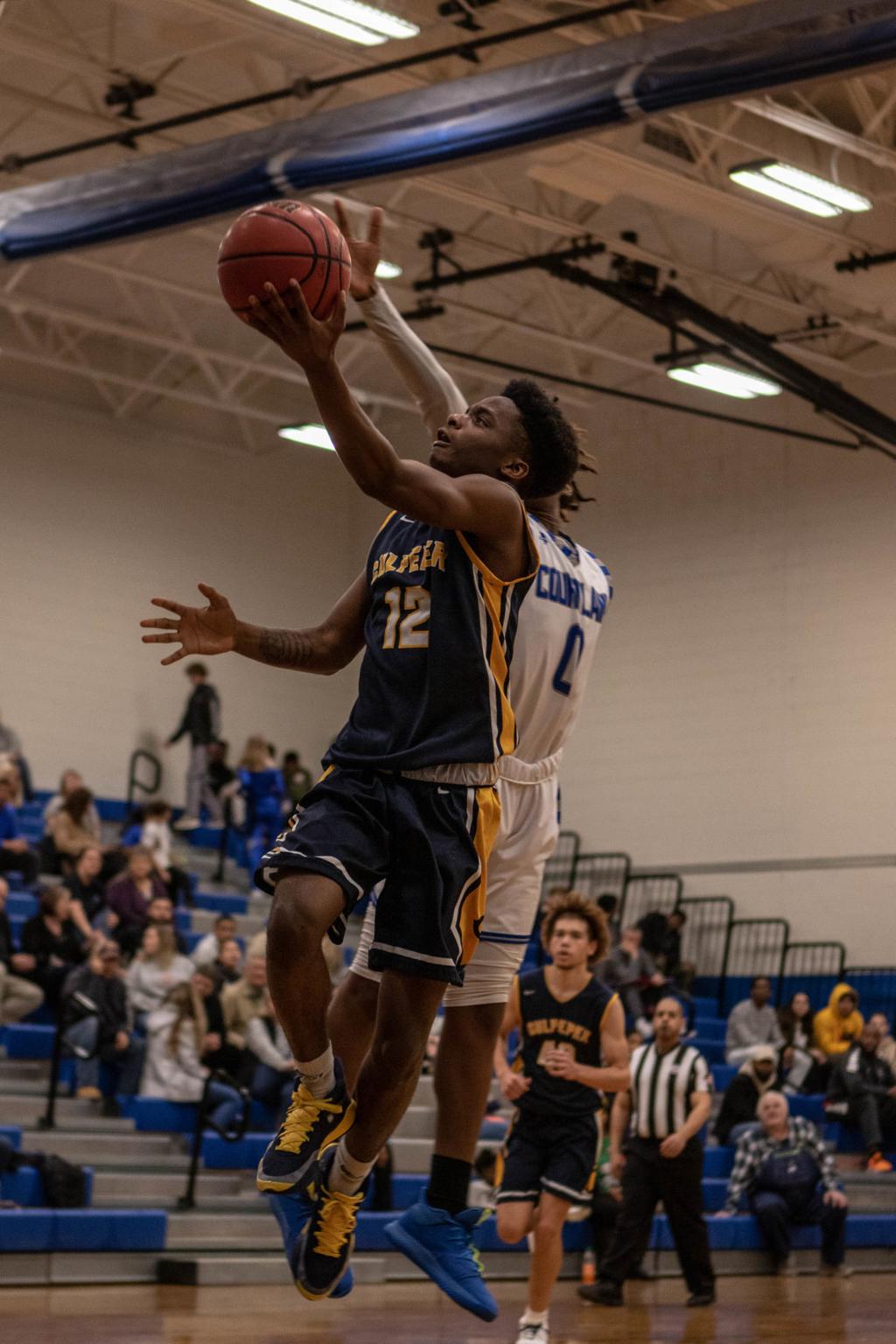 High School Boys Basketball Treasure Seargeant Helps Courtland