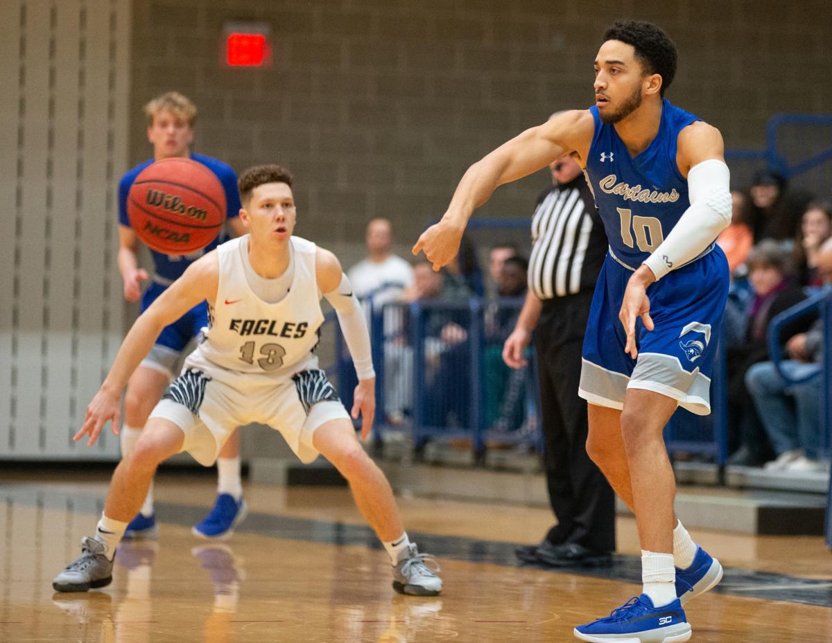 Umw Basketball In Small Ways Gibbs Makes Big Contributions In