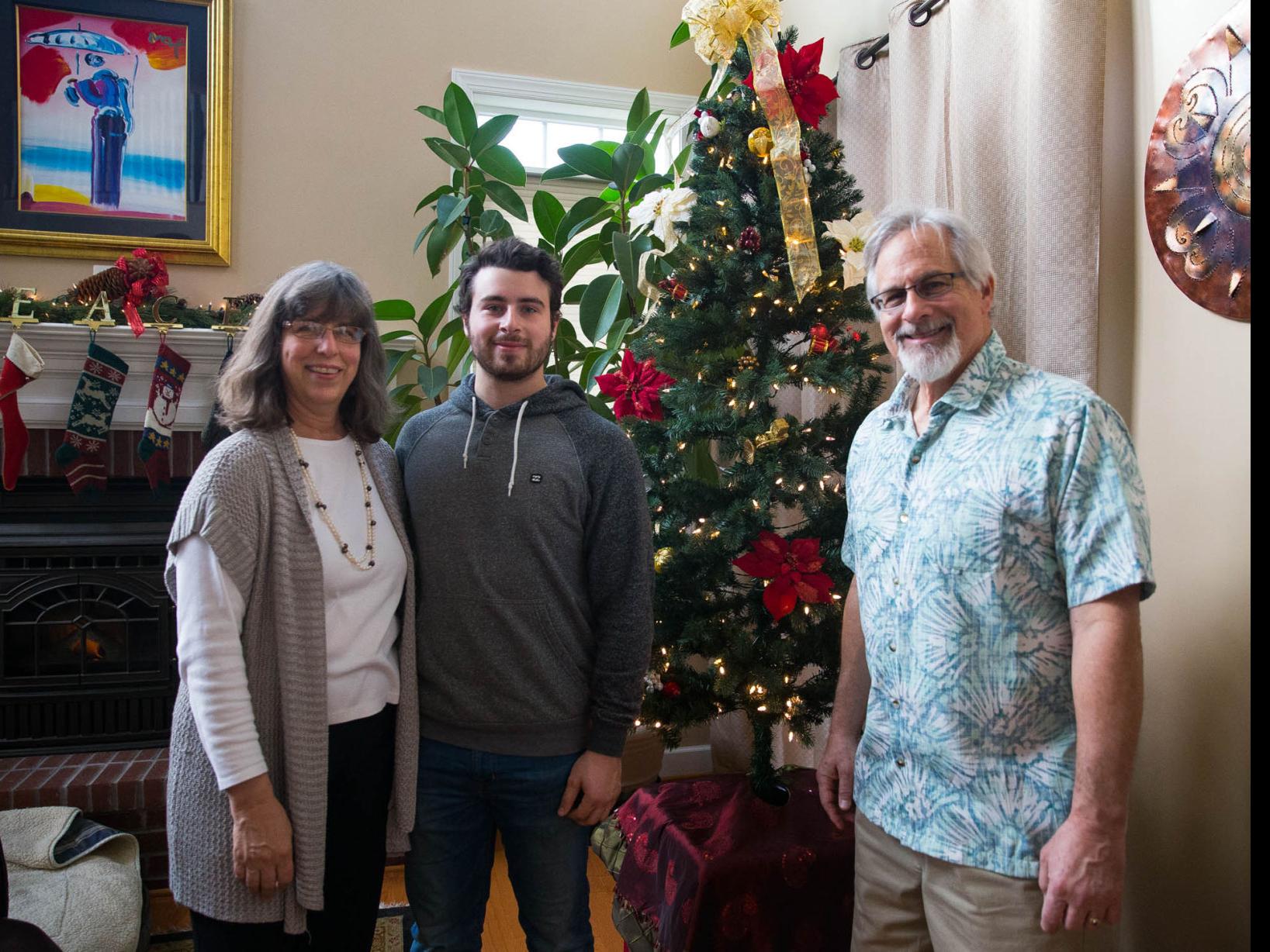 Interfaith Families Mix Christmas Hanukkah Traditions This Year Local News Fredericksburg Com