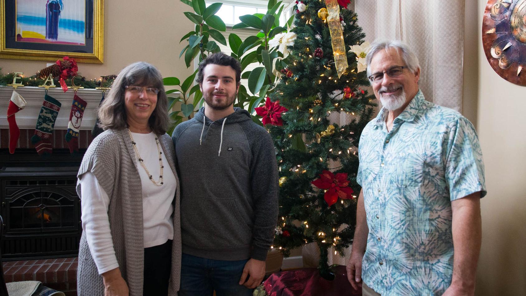 Interfaith Families Mix Christmas Hanukkah Traditions This Year Local News Fredericksburg Com