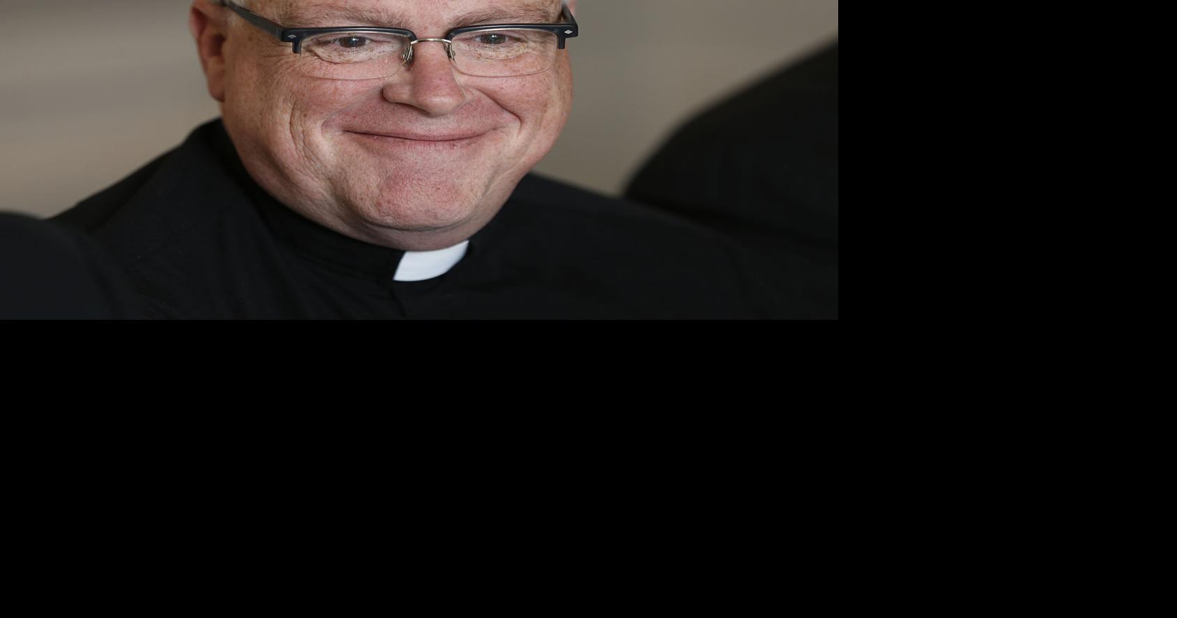 Fredericksburg priest known for interfaith outreach says goodbye