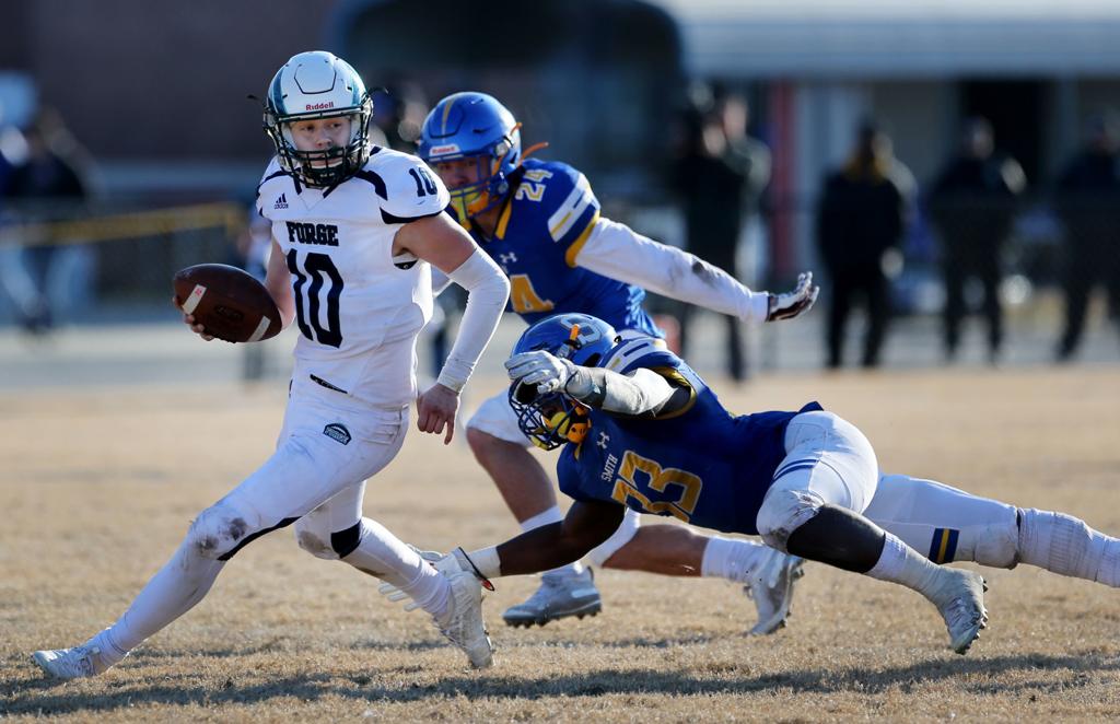 High School Football Once Again Oscar Smith Brings Colonial
