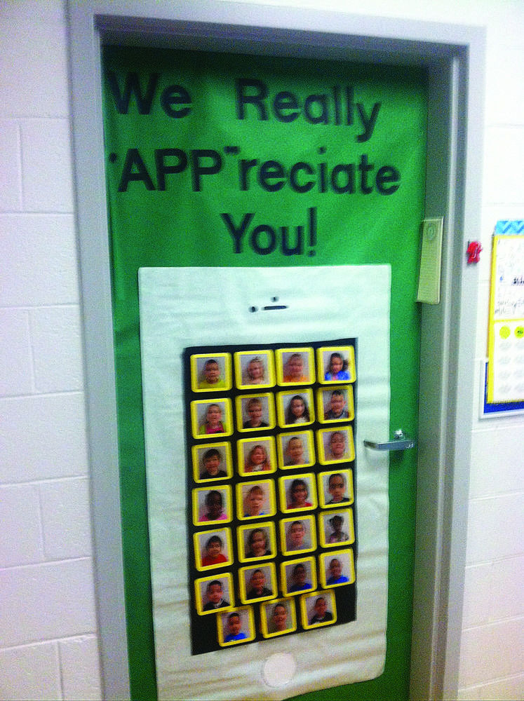 widewater-elementary-school-teachers-staff-treated-to-special-door