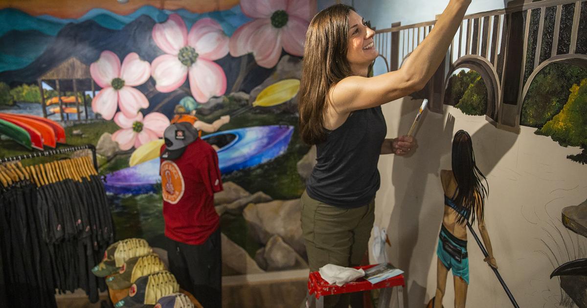 Spotsylvania art teacher paints mural at River Rock Outfitter | Local News