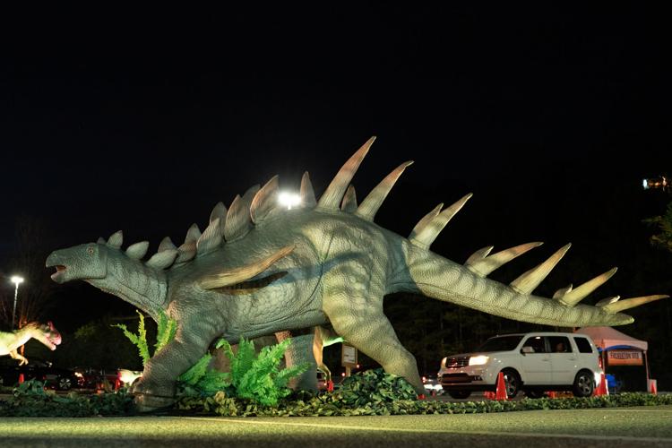 Dinosaur safari comes to National Harbor - WTOP News