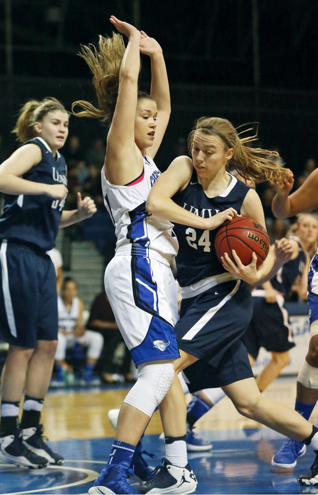 Umw Basketball Rebounding Rankles Eagle Women In First Loss Of