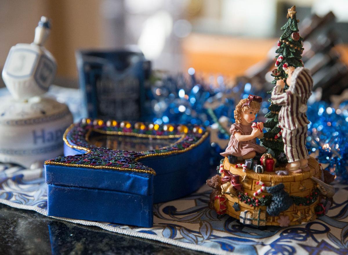 Interfaith families mix Christmas, Hanukkah traditions this year