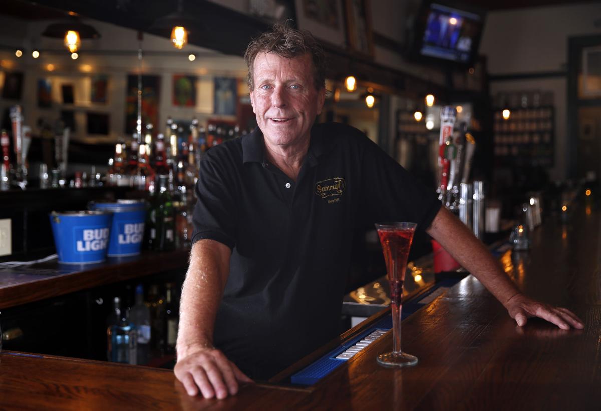 Sammy T's Larry Warren mixes up a New Year's Eve Surprise Archive