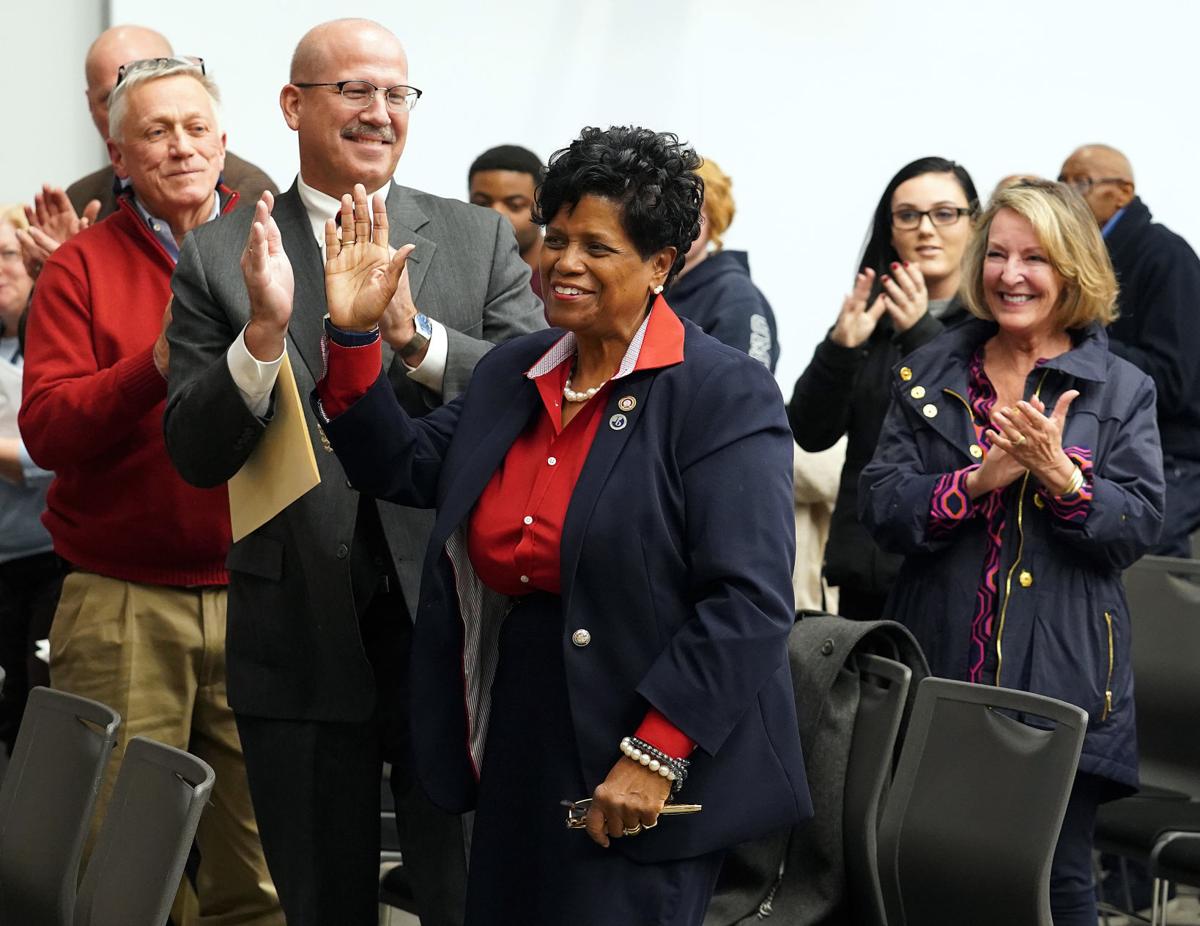 Fredericksburg School Board approves superintendent's contract renewal